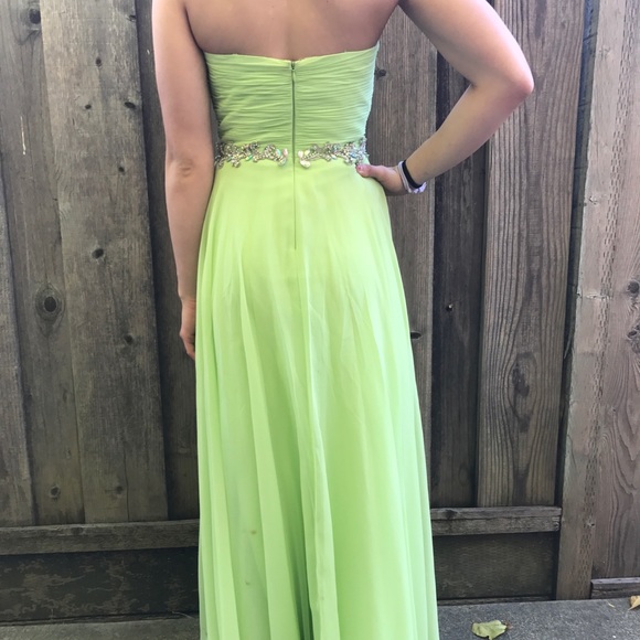 Caché prom dress offers welcome! - Picture 2 of 6